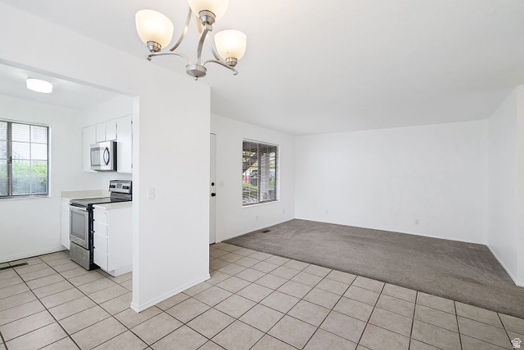 Image 9 of property listing at 3575 S 3200 W #1B, West Valley City, UT 84119