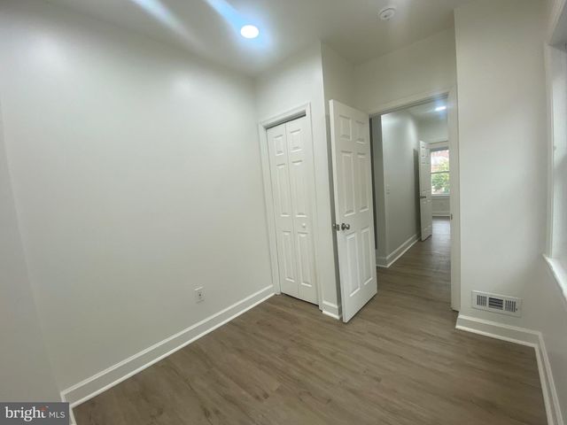 4 HOFFMAN TER, Lancaster, PA 17603