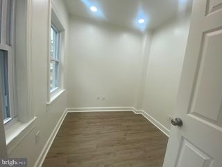 4 HOFFMAN TER, Lancaster, PA 17603