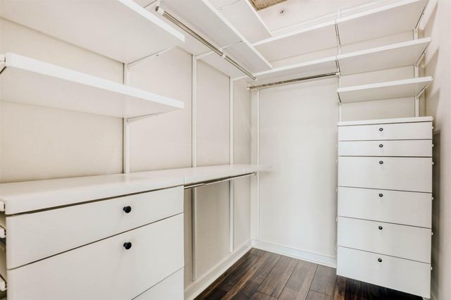 360 Nueces ST 2004, Austin, TX 78701