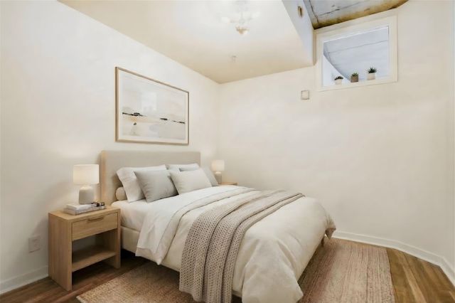 360 Nueces ST 2004, Austin, TX 78701