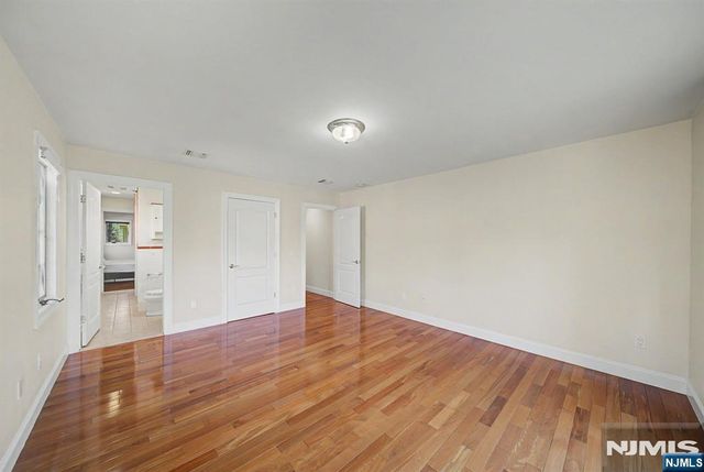 217 Lyncrest Road, Englewood Cliffs, NJ 07632