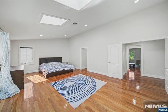 217 Lyncrest Road, Englewood Cliffs, NJ 07632