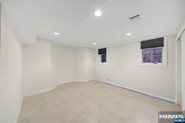 217 Lyncrest Road, Englewood Cliffs, NJ 07632