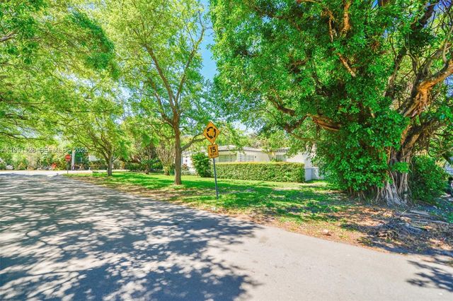 1201 Obispo Ave, Coral Gables, FL 33134