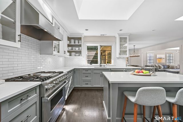 250 Dans Highway, New Canaan, CT 06840