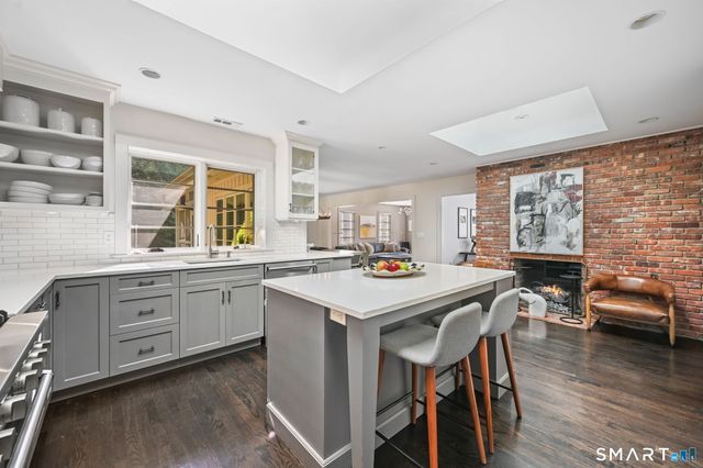 250 Dans Highway, New Canaan, CT 06840