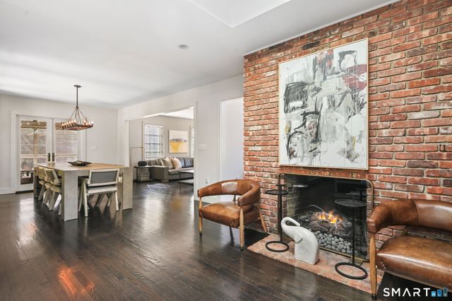 250 Dans Highway, New Canaan, CT 06840