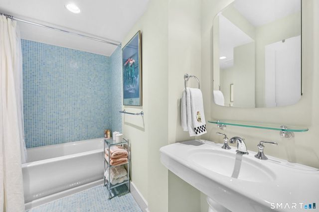 250 Dans Highway, New Canaan, CT 06840