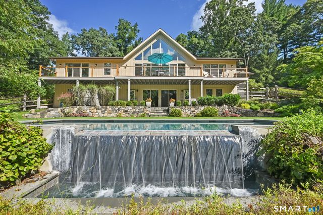 250 Dans Highway, New Canaan, CT 06840