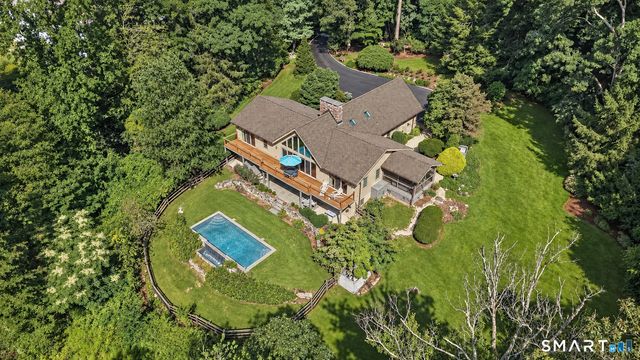 250 Dans Highway, New Canaan, CT 06840