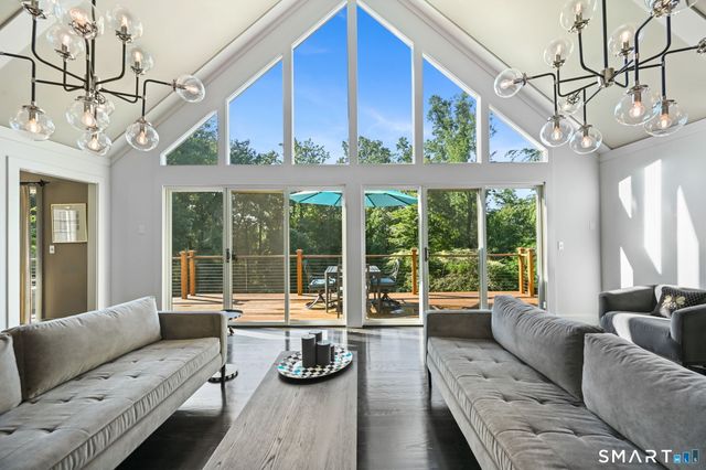 250 Dans Highway, New Canaan, CT 06840