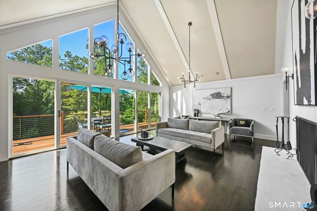 250 Dans Highway, New Canaan, CT 06840