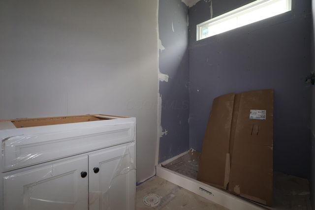 6976 Barksdale Drive, Dublin, OH 43016