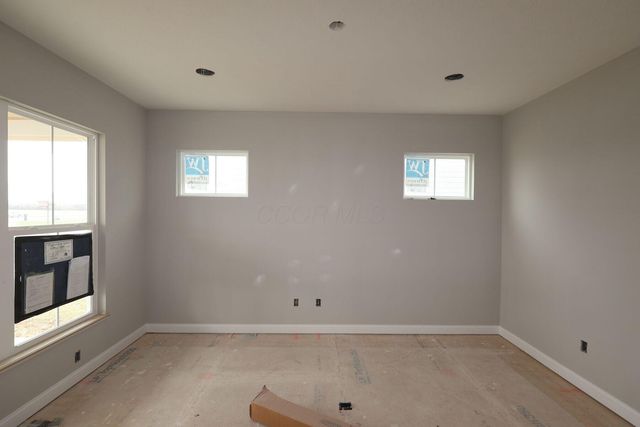 6976 Barksdale Drive, Dublin, OH 43016