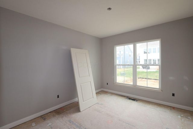 6976 Barksdale Drive, Dublin, OH 43016