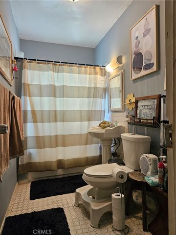 1070 N Alma, Los Angeles, CA 90063