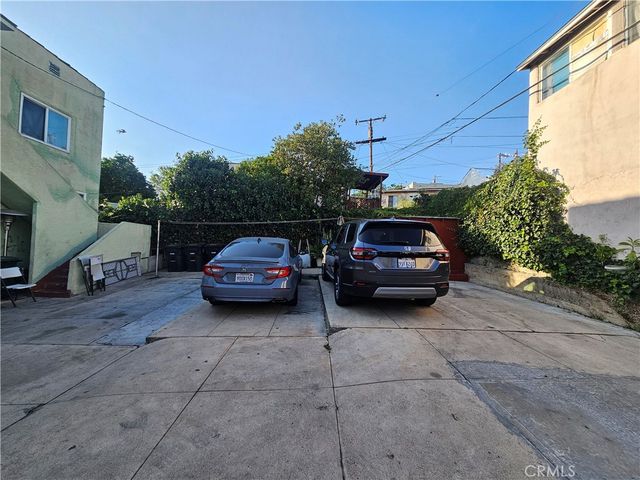 1070 N Alma, Los Angeles, CA 90063