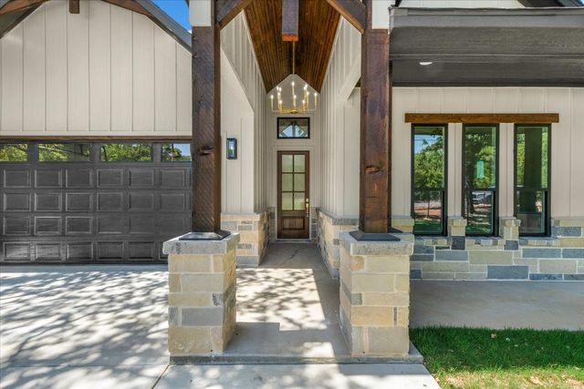 3303 Hiawatha Trail, Fort Worth, TX 76135