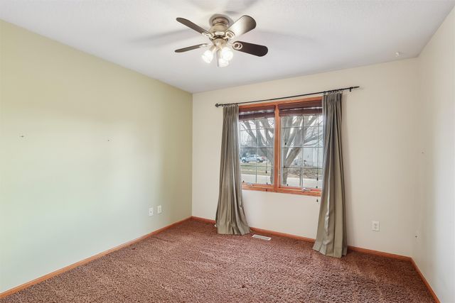 4306 NW 4th Street, Ankeny, IA 50023