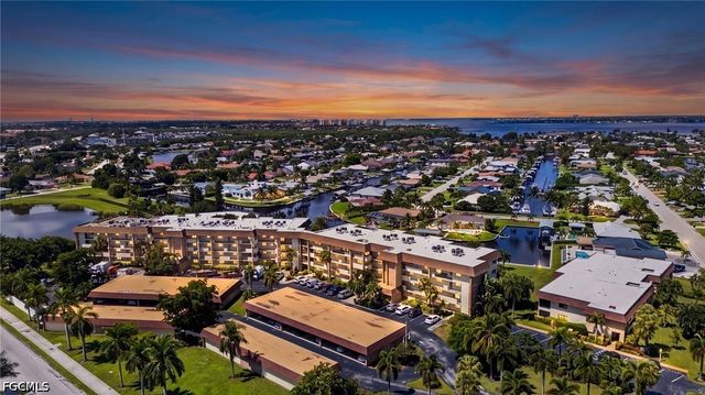 4289 Mariner WAY 211, Fort Myers, FL 33919