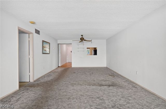 4289 Mariner WAY 211, Fort Myers, FL 33919