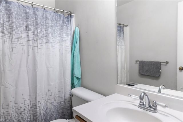 224 Dozier LN, Virginia Beach, VA 23454