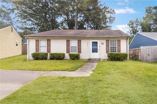 224 Dozier LN, Virginia Beach, VA 23454