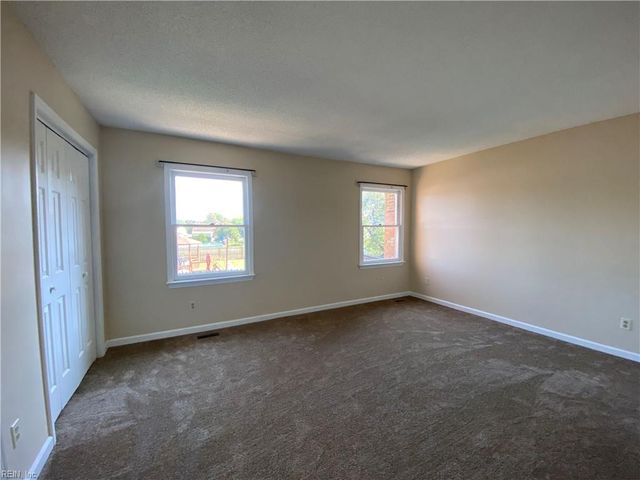 1924 Darnell DR, Virginia Beach, VA 23455