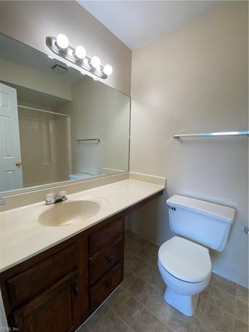 1924 Darnell DR, Virginia Beach, VA 23455