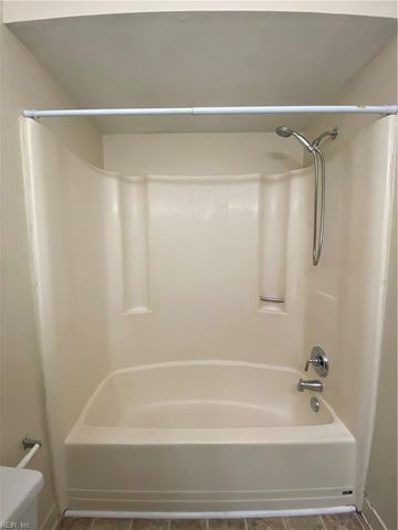 1924 Darnell DR, Virginia Beach, VA 23455