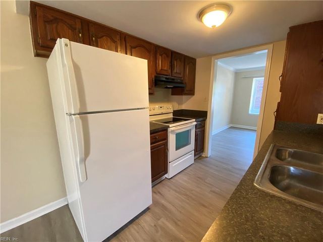 1924 Darnell DR, Virginia Beach, VA 23455