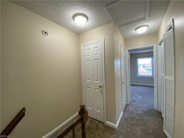 1924 Darnell DR, Virginia Beach, VA 23455