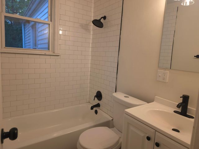 2404 Bancroft Street, Columbus, OH 43211