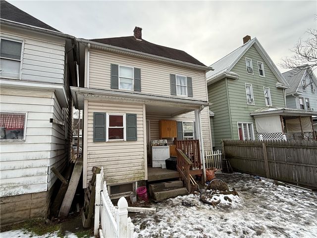 422 Negley Ave, City Of But Sw, PA 16001