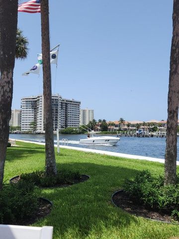 899 Jeffery Street 301, Boca Raton, FL 33487