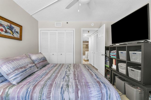 899 Jeffery Street 301, Boca Raton, FL 33487