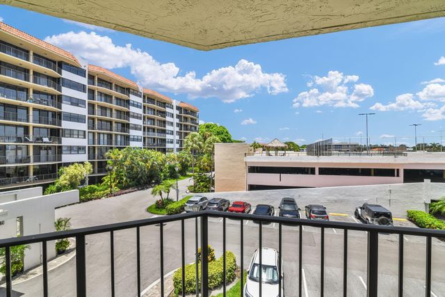 899 Jeffery Street 301, Boca Raton, FL 33487