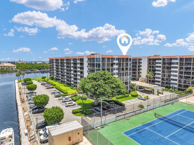 899 Jeffery Street 301, Boca Raton, FL 33487