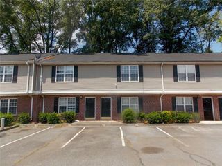 132 Point Place Drive, Cartersville, GA 30120