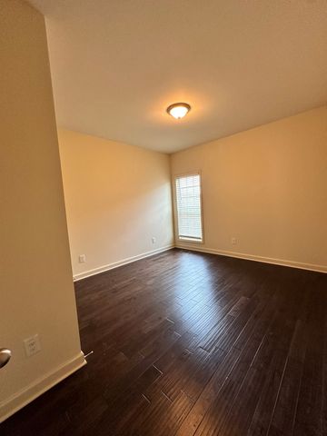 436 Lucy Cir, Gallatin, TN 37066