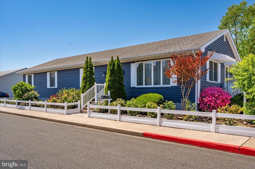 14107 LAUREL AVE, Ocean City, MD 21842