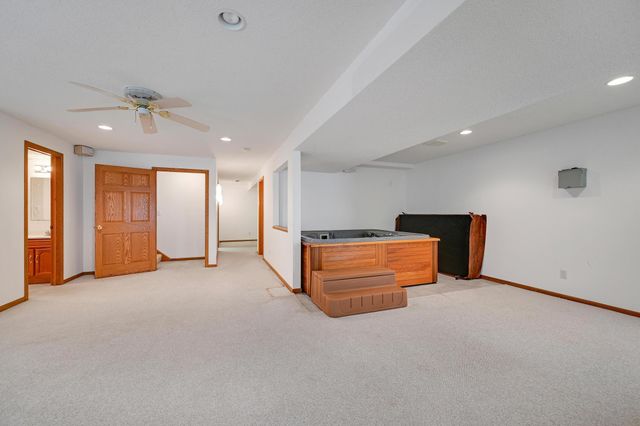 9444 Kimberly Lane N, Maple Grove, MN 55311