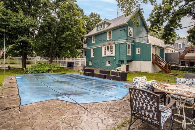 3201 Mcgee Street, Kansas City, MO 64111