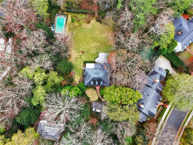 956 W Wesley NW Road, Atlanta, GA 30327