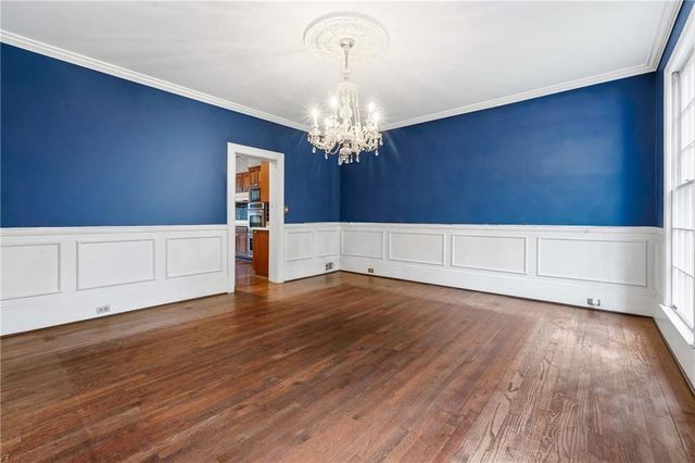 956 W Wesley NW Road, Atlanta, GA 30327