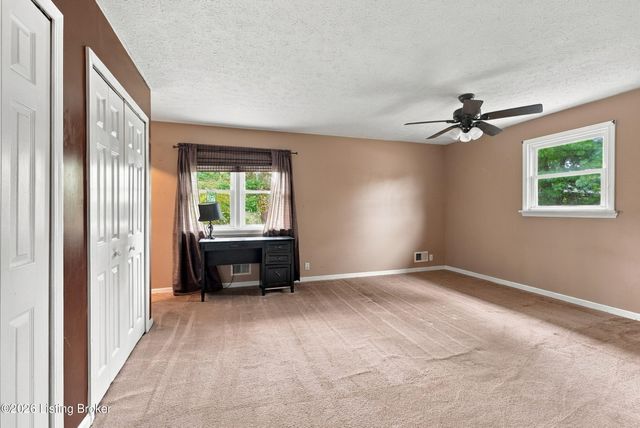 140 Ample Way, Shepherdsville, KY 40165