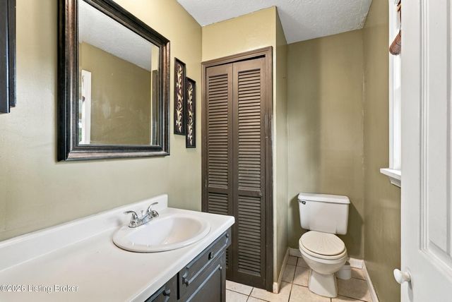 140 Ample Way, Shepherdsville, KY 40165