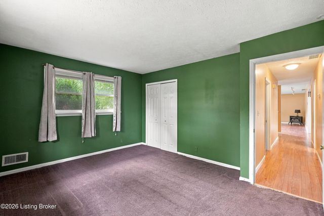 140 Ample Way, Shepherdsville, KY 40165