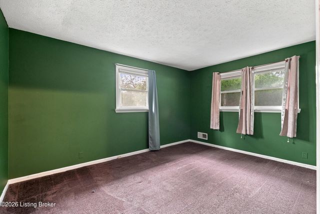 140 Ample Way, Shepherdsville, KY 40165
